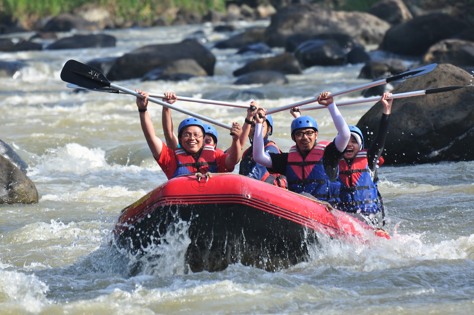 Dollar Village Tour, Lake Toba, Piso-Piso WaterFall, Berastagi, Bukit Lawang, Tangkahan